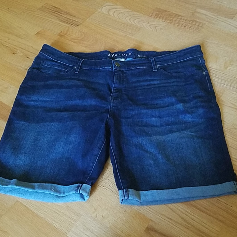 Ava & Viv Women's Blue Denim Shorts